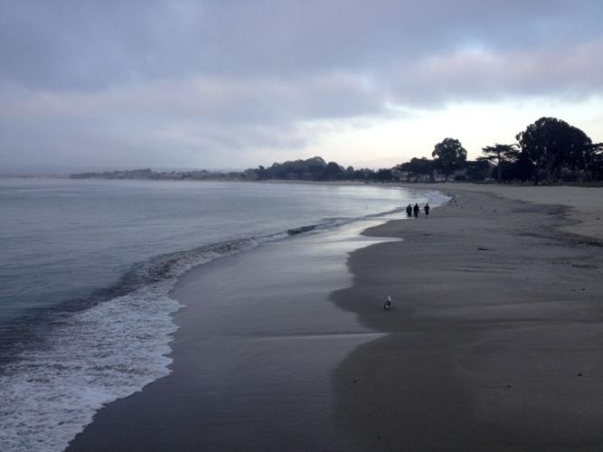 Wharf 2 to the beach.JPG