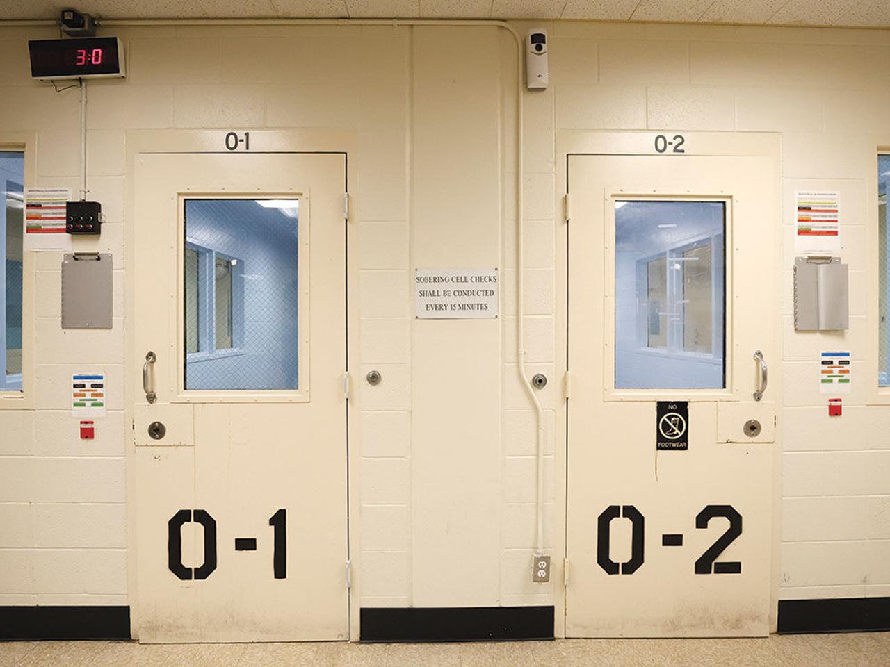 Monterey County Jail delays in booking inmates are impacting local police agencies.