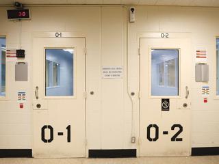 Monterey County Jail delays in booking inmates are impacting local police agencies.