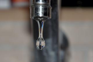 Salinas ranks high on tap water. School districts to roll out AI policies. El Mercadito is back.