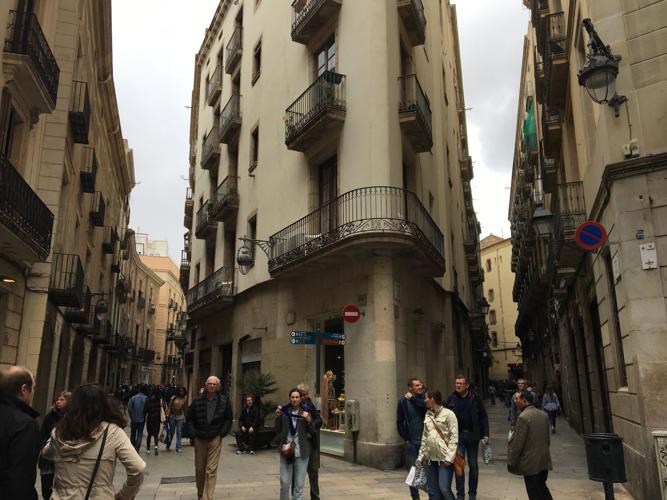 Barcelona Narrows