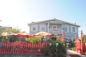 Image for display with article titled The Haute Enchilada Shuts Down—for Now—in the Wake of the Vistra Plant Fires.