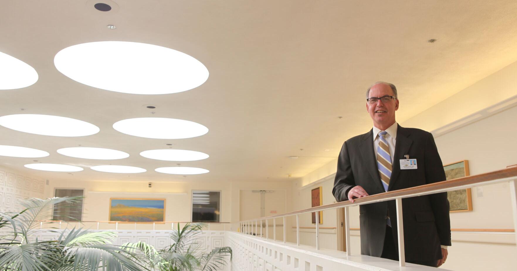 Dr. Steven Packer announces he's retiring from Montage Health by spring 2025. - Vimarsana News