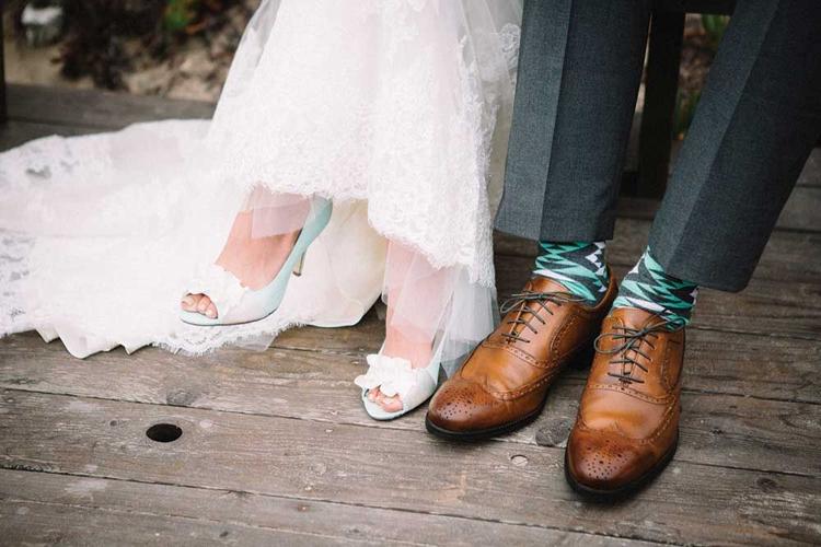 2015 brings a bouquet of fresh wedding trends.