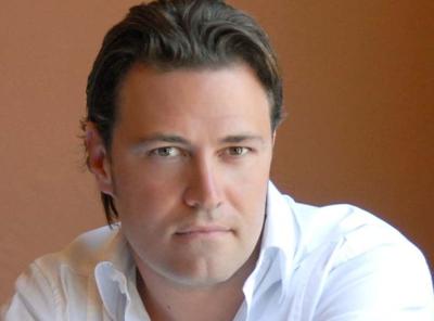 Italian tenor Pasquale Esposito graces Carmel.  