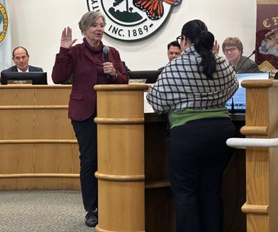 Cynthia Garfield takes oath of office