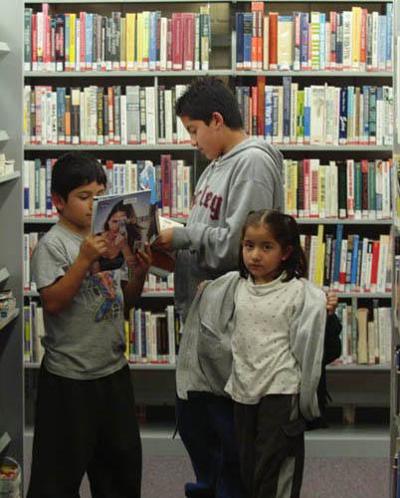 Salinas library supporters take a bus to Sacramento.  