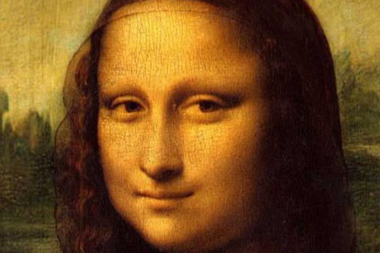 •_ARTIFACTS_Mona