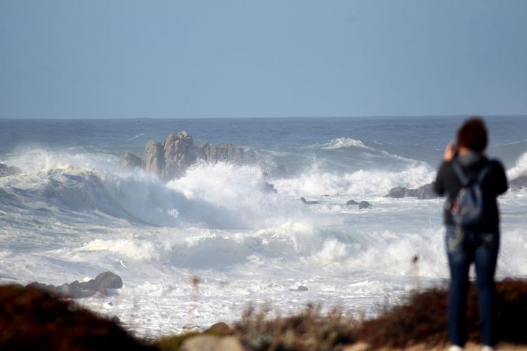 102521 Waves 02.jpg