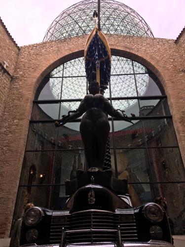 Dali Museum Entrance