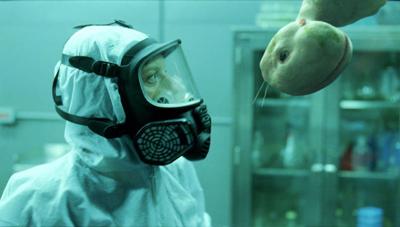 Mommy Issues: <i>Splice</i> depicts sexual torture, but is also a pain to sit through.  