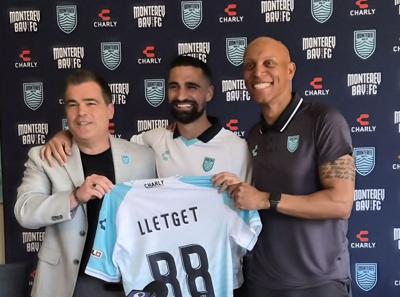 Lletget signing