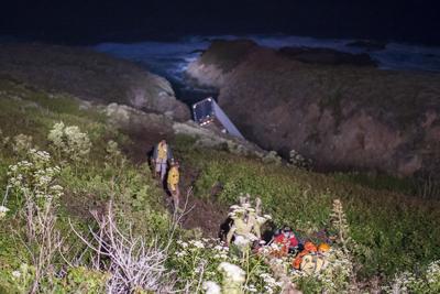 Driver Arrested In Highway 1 Big Rig Crash Near Big Sur News Montereycountyweekly Com
