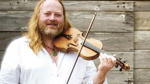 El dúo Fire & Grace no se ha detenido y lanzará un nuevo álbum esta semana. | Música El dúo Fire & Grace no se ha detenido y lanzará un nuevo álbum esta semana. | Música