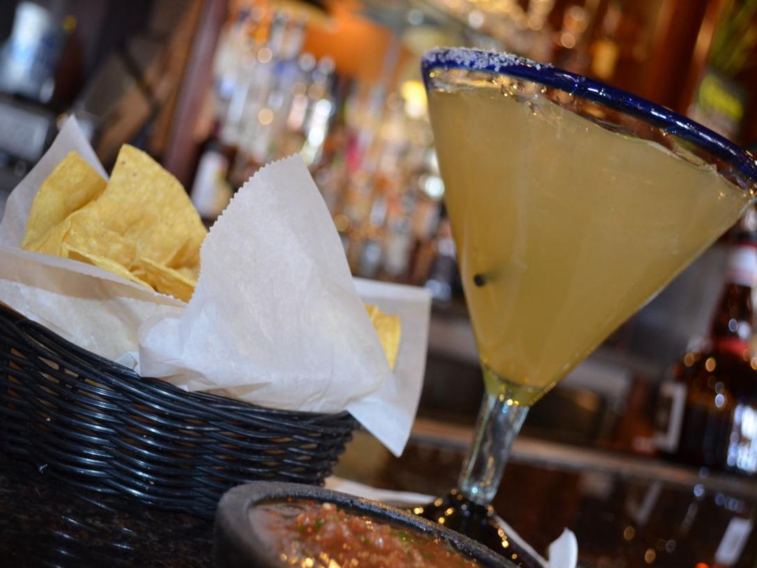 Best 20 Happy Hours In Monterey County Plus 13 Honorable Mentions Food Blog Montereycountyweekly Com