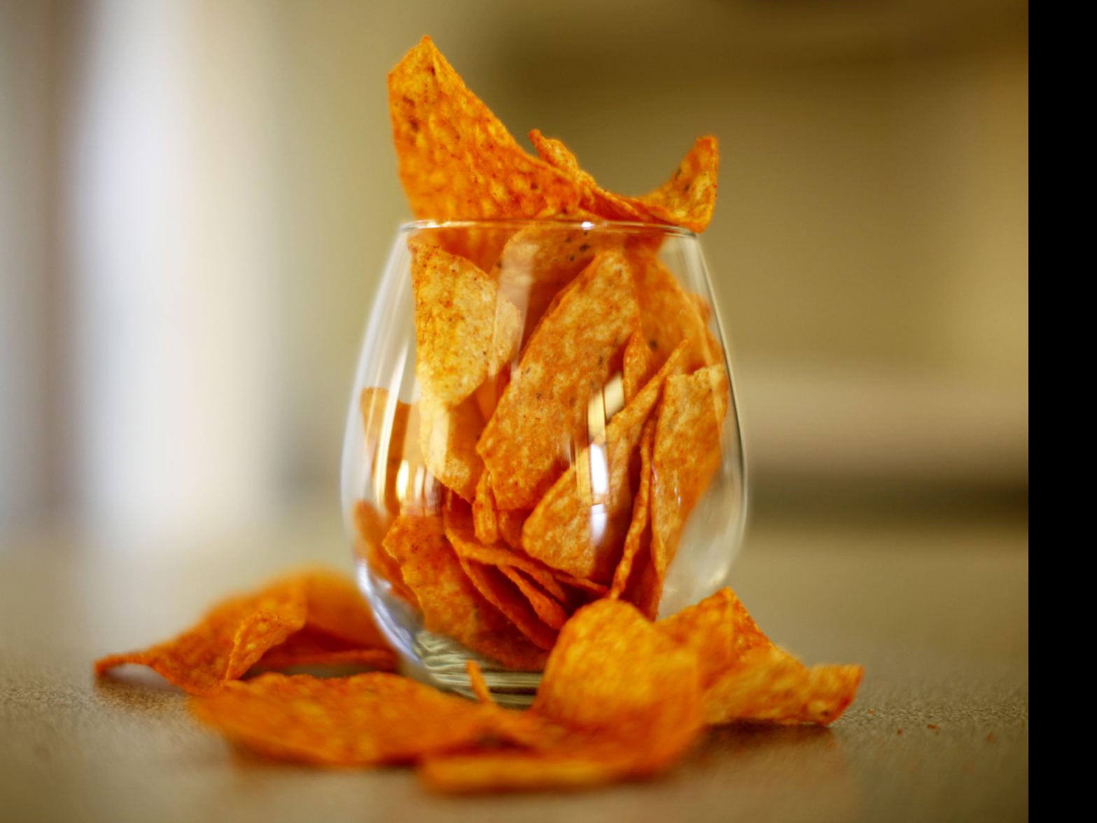 Burning Question Can You Pair Wine With Doritos Food Blog Montereycountyweekly Com Кукурузные чипсы doritos тортилла мини чипс с соусом барбекю 55 гр. pair wine with doritos