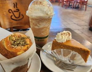 Image for display with article titled Cafe Carmel's Embrace of Pumpkin Spice Is a Good Thing