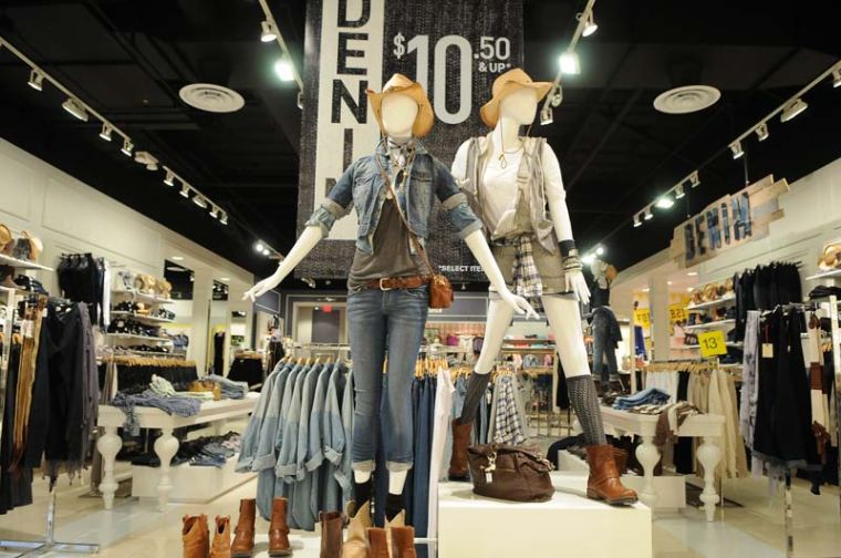 8 Forever 21 ideas  forever 21, visual merchandising, forever