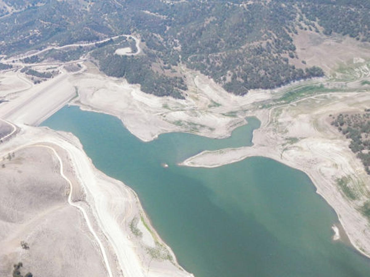 San Luis Obispo County Looks To Tap The Last Of Its Lake Nacimiento Water Rights Local News Montereycountyweekly Com
