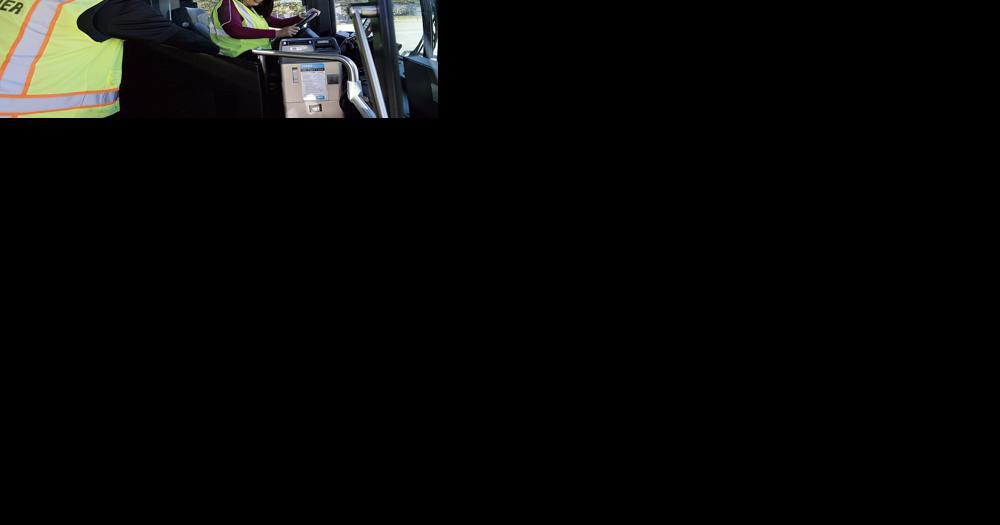 MST board members try their hand at driving buses – the agency, after all, is hiring. - Vimarsana News