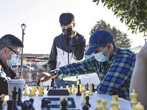 Don't waste your time playing checkers when you can play chess ♟️  #SantaBarbara #PaseoNuevo #SBLiving #CentralCoast #Weekend