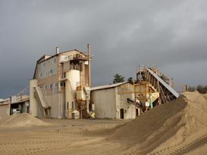 Image for display with article titled The restoration of the dunes of the former Cemex mine in Marina has yet to begin.