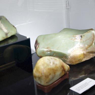 A local jade hunter and carver houses part of his collection of artifacts in an unannounced gallery in Pacific Grove. - Vimarsana News