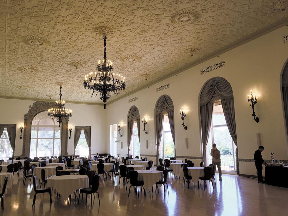 Edible Legendary Old Hotel Del Monte Opens Its Long Closed Gates For Monthly Brunch Eat Drink Montereycountyweekly Com