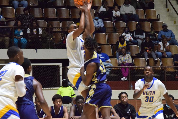 Autaugaville survives Keith, change of officials Sports