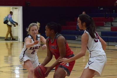 St Luke S Tops Montgomery Academy In Tipoff Classic Championship