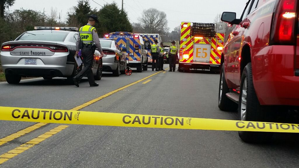 Authorities on scene of fatal wreck in Mooresville News