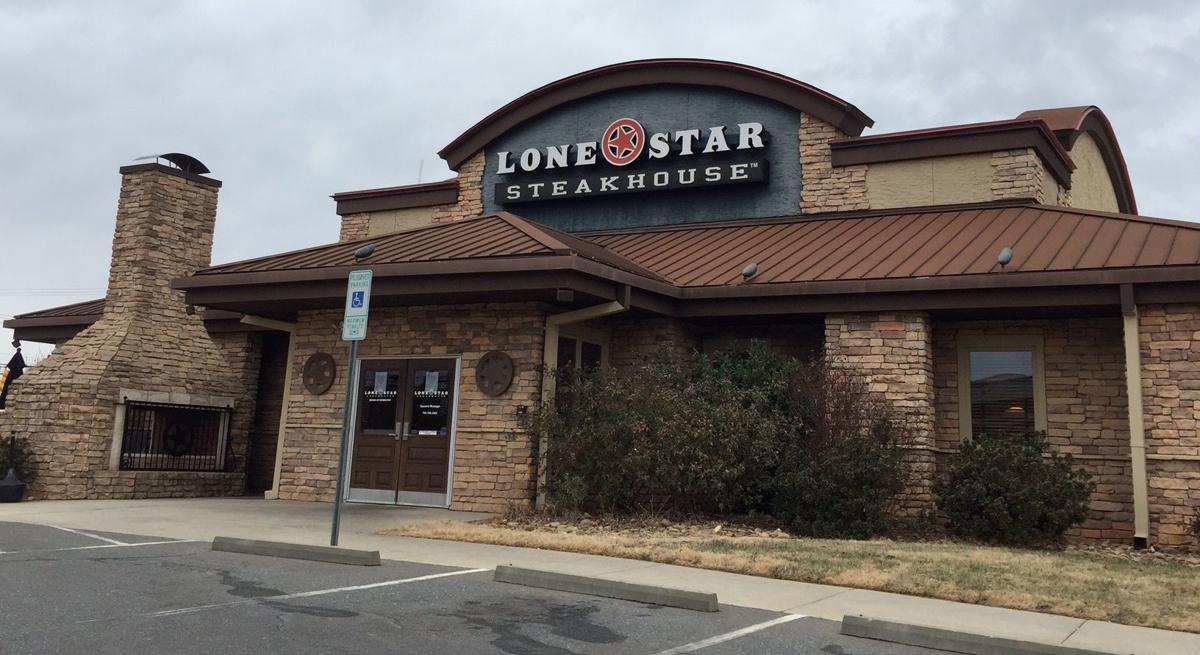 Lone Star Steakhouse closes in Mooresville