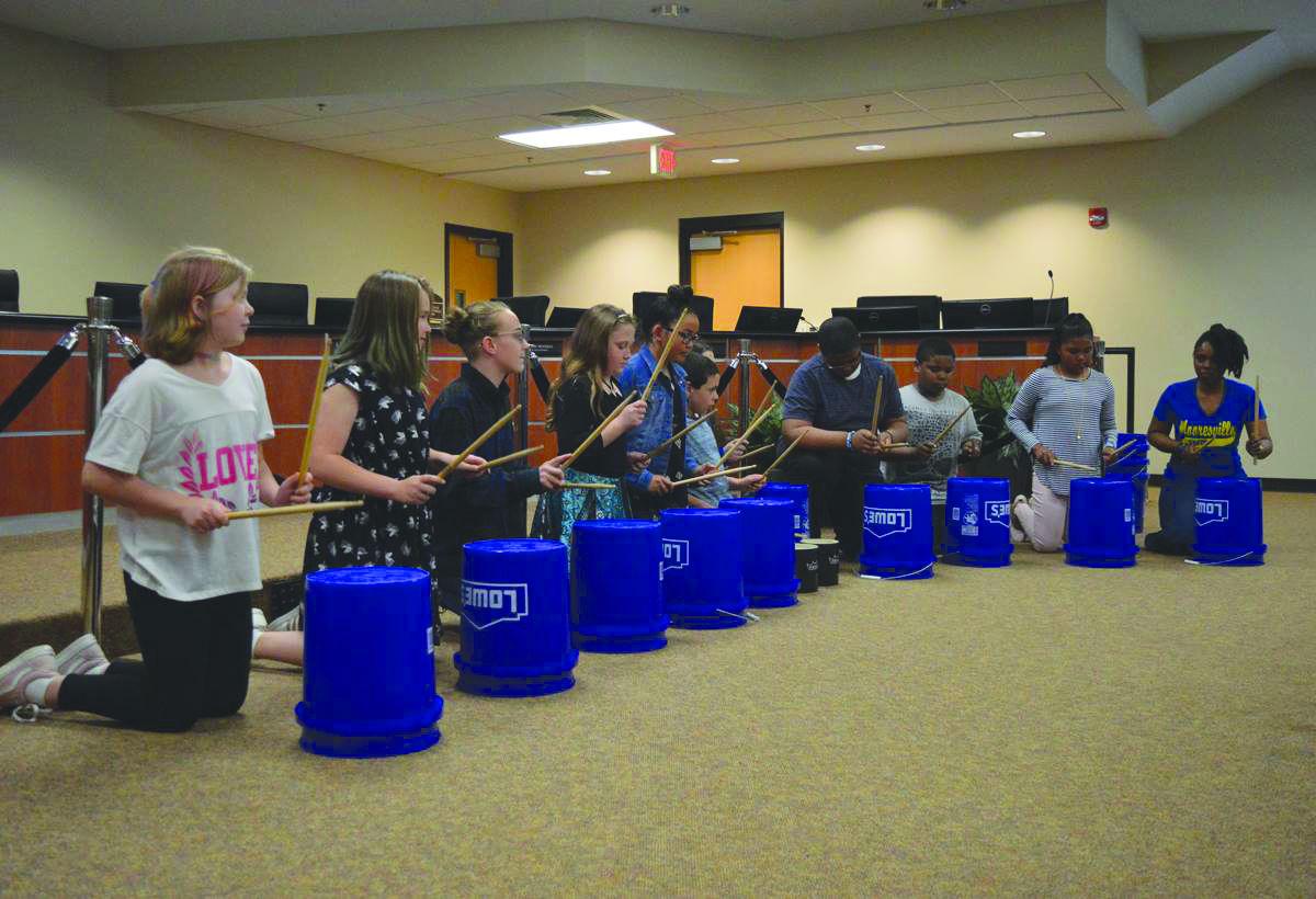 Students, teacher assistant recognized by Mooresville Graded School