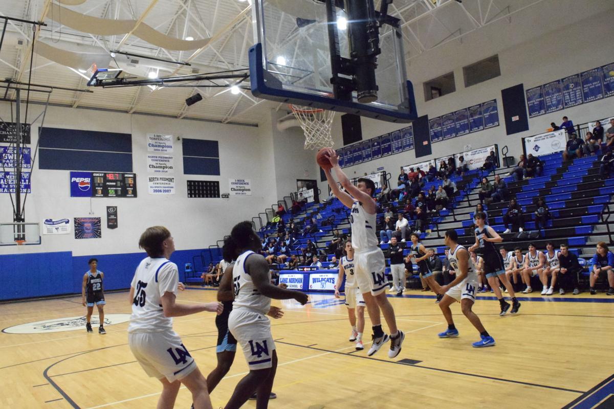 Wildcats Series Sweep Secures At Best Break Even I Meck Barrier