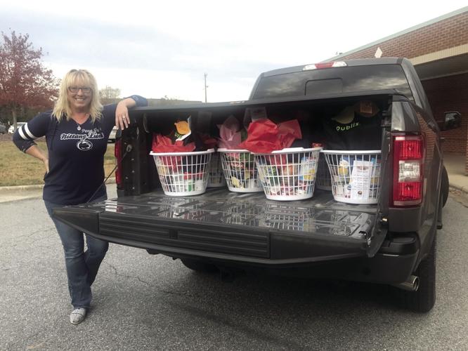 TeacherConnieRussell, Brawley gift basket.jpg