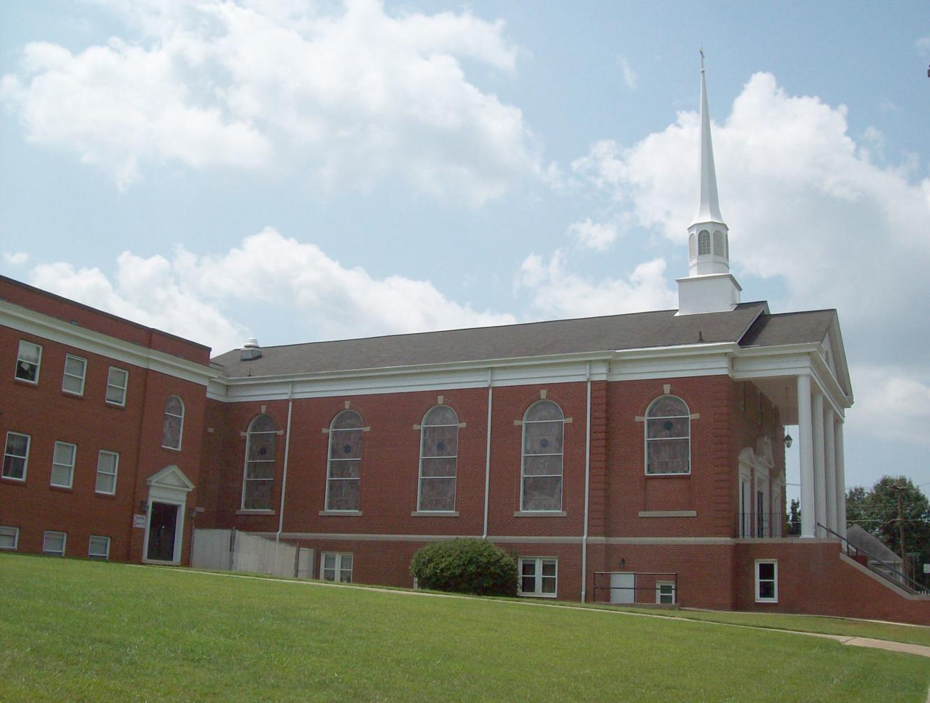 Mooresville church new senior pastor