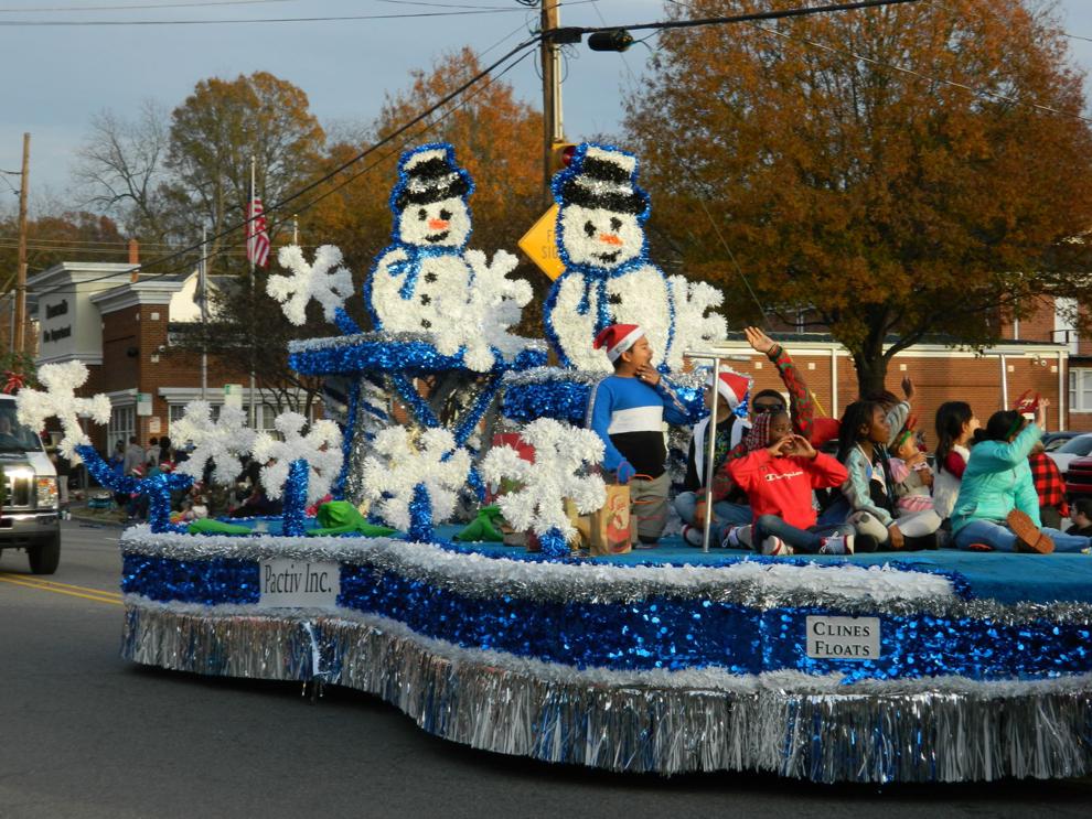 PHOTOS Mooresville Christmas Parade, Part IV Gallery