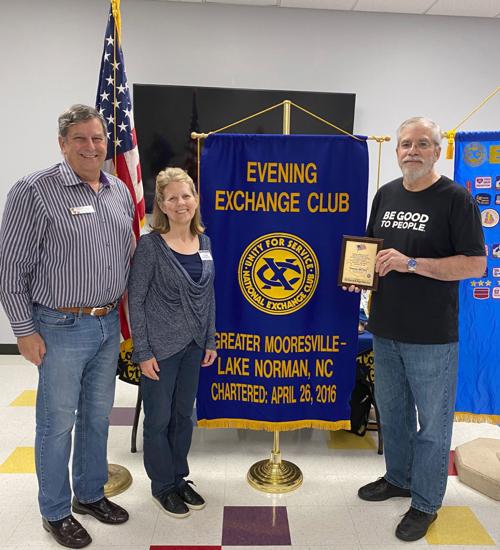 Evening Exchange Club presents award