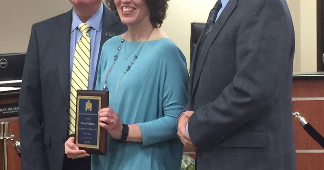 East Mooresville Intermediate teacher honored for going above and beyond