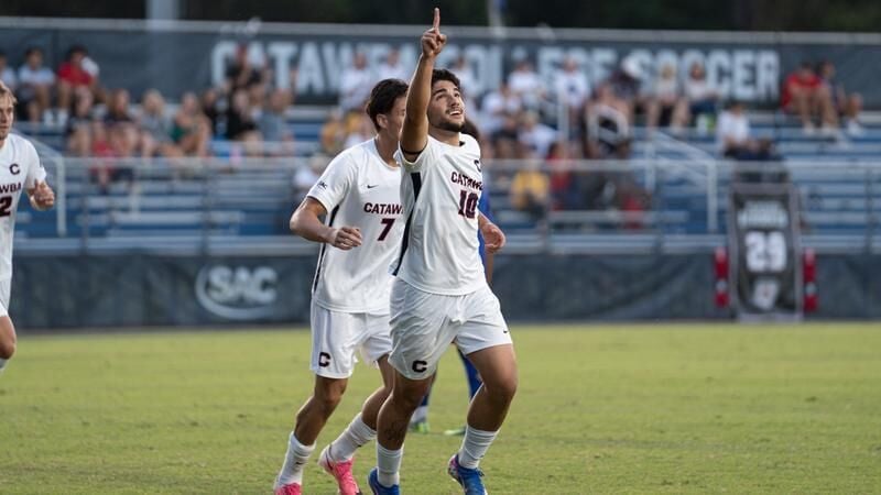 Men’s Soccer Routs Virginia State, 8-0, Extends Win Streak to Five