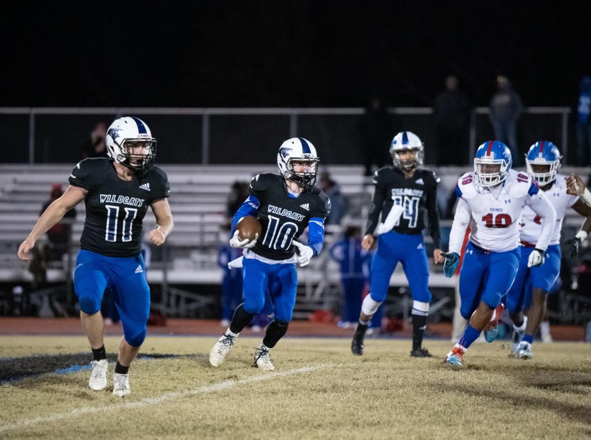 Lake Norman S Rushing Attack Too Much For North Meck High School