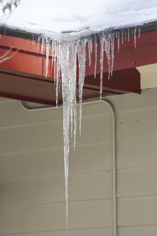 Freezing Precipitation Leads To North Carolina Power Outages State Regional Mooresvilletribune Com