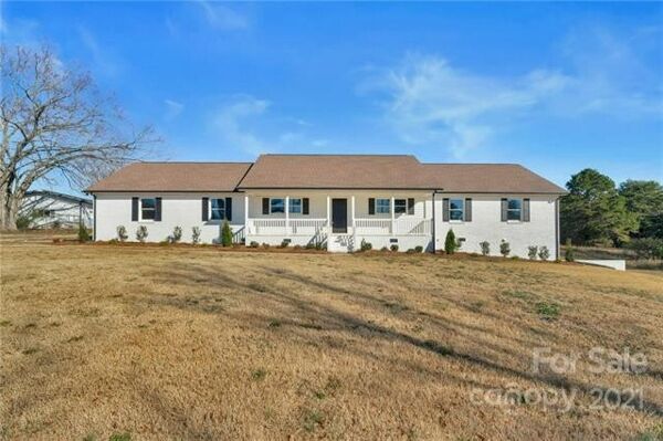 3 Bedroom Home in Mooresville - $619,000