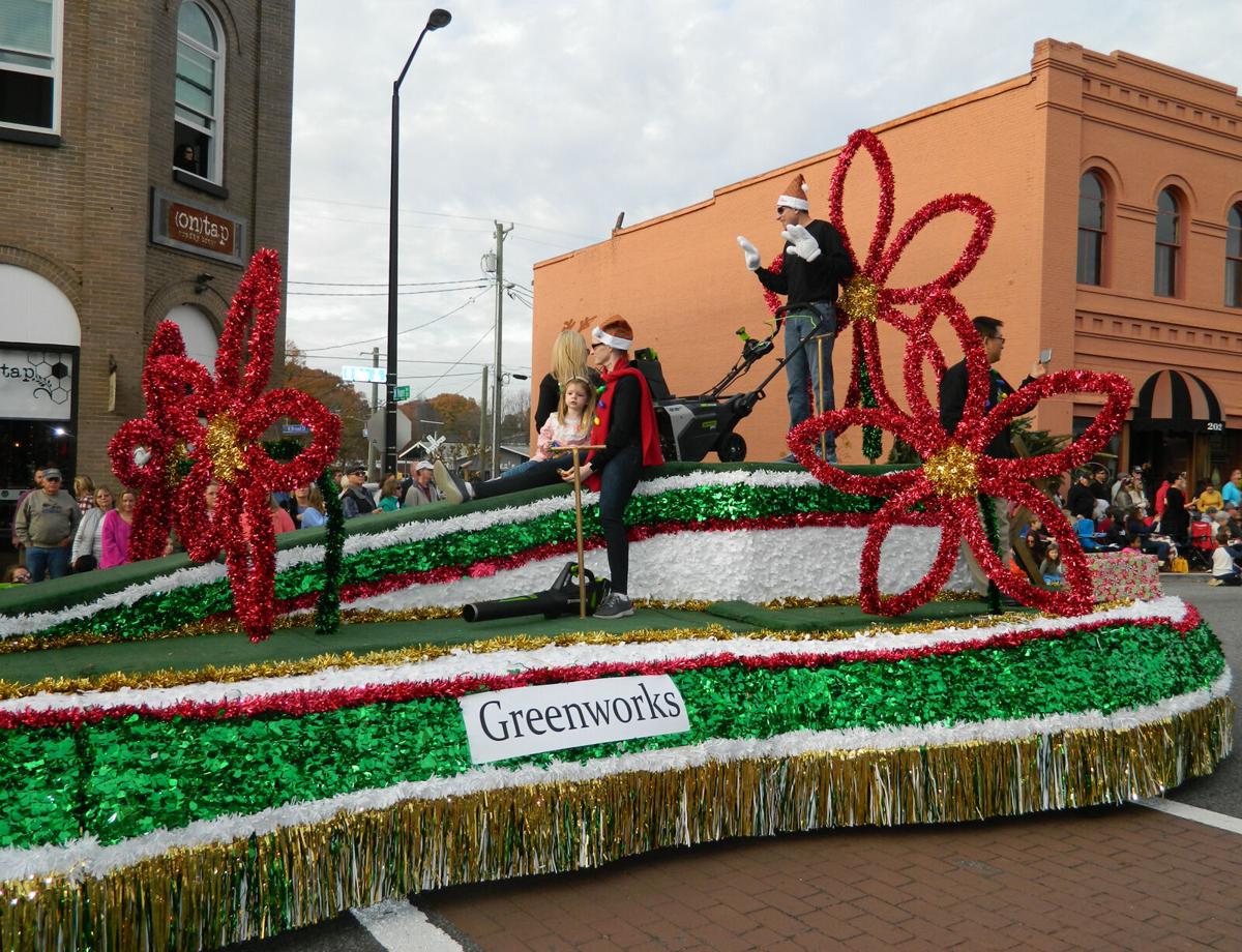 Liberty Christmas Parade 2022 Ushering In The Holiday Season: Mooresville Christmas Parade Set For  Tuesday | Local News | Mooresvilletribune.com