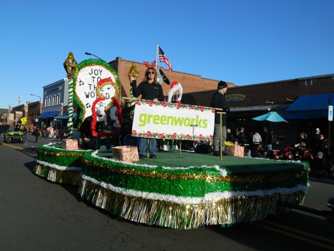 Tradition continues Mooresville Christmas parade coming Nov. 22