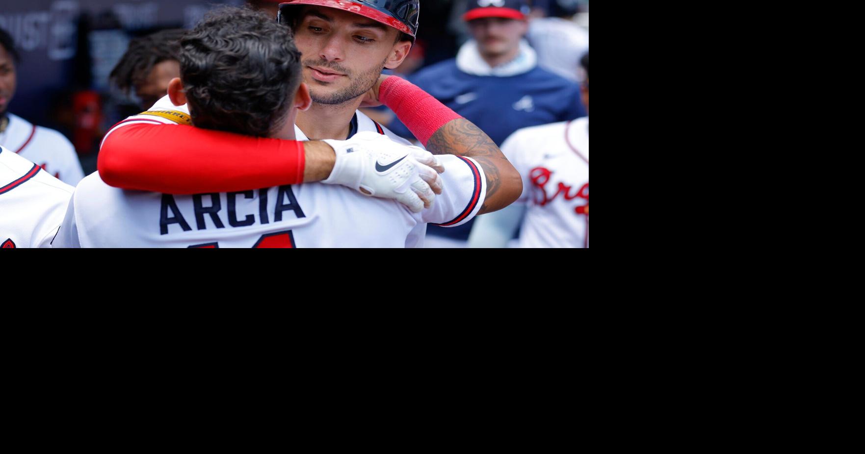 Matt Olson puts on Atlanta Braves jersey for first time