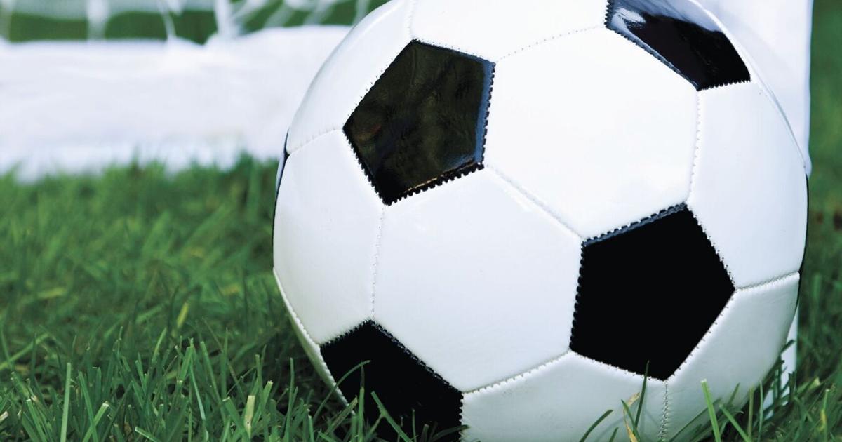 County High School boys soccer team sweeps Salem and wins a