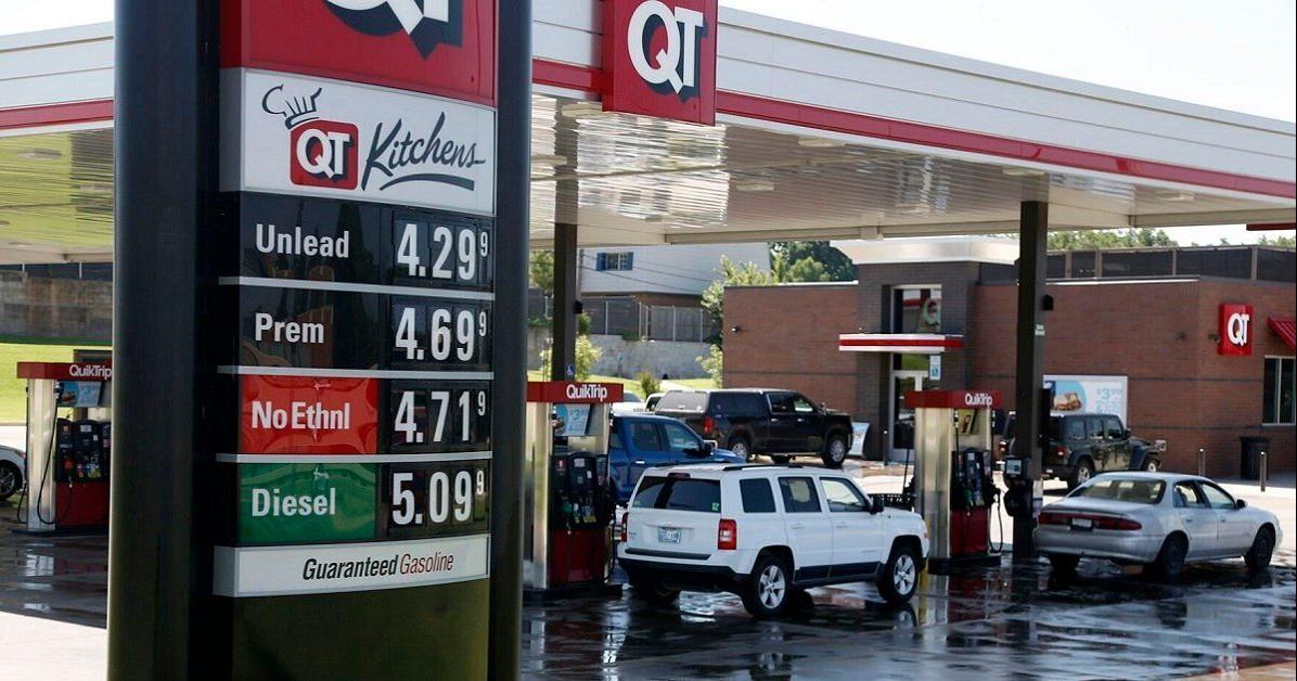 Gas prices decline for third straight week but remain well above 4 per