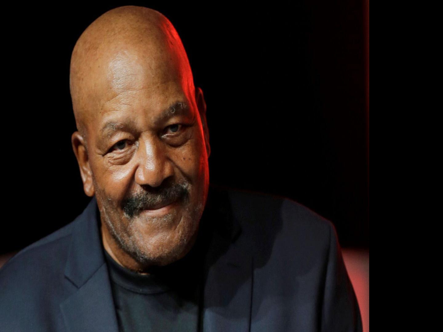 Jim Brown, Hall of Fame running back and actor, dies at 87 - The Washington  Post