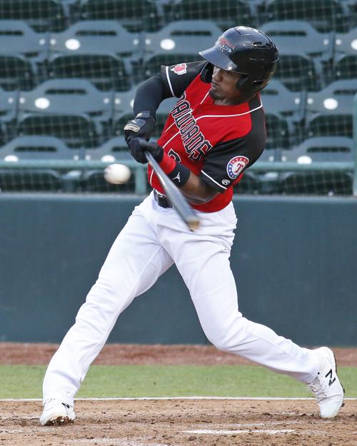 061121-mnh-sports-bbm-crawdads-latewed-p1